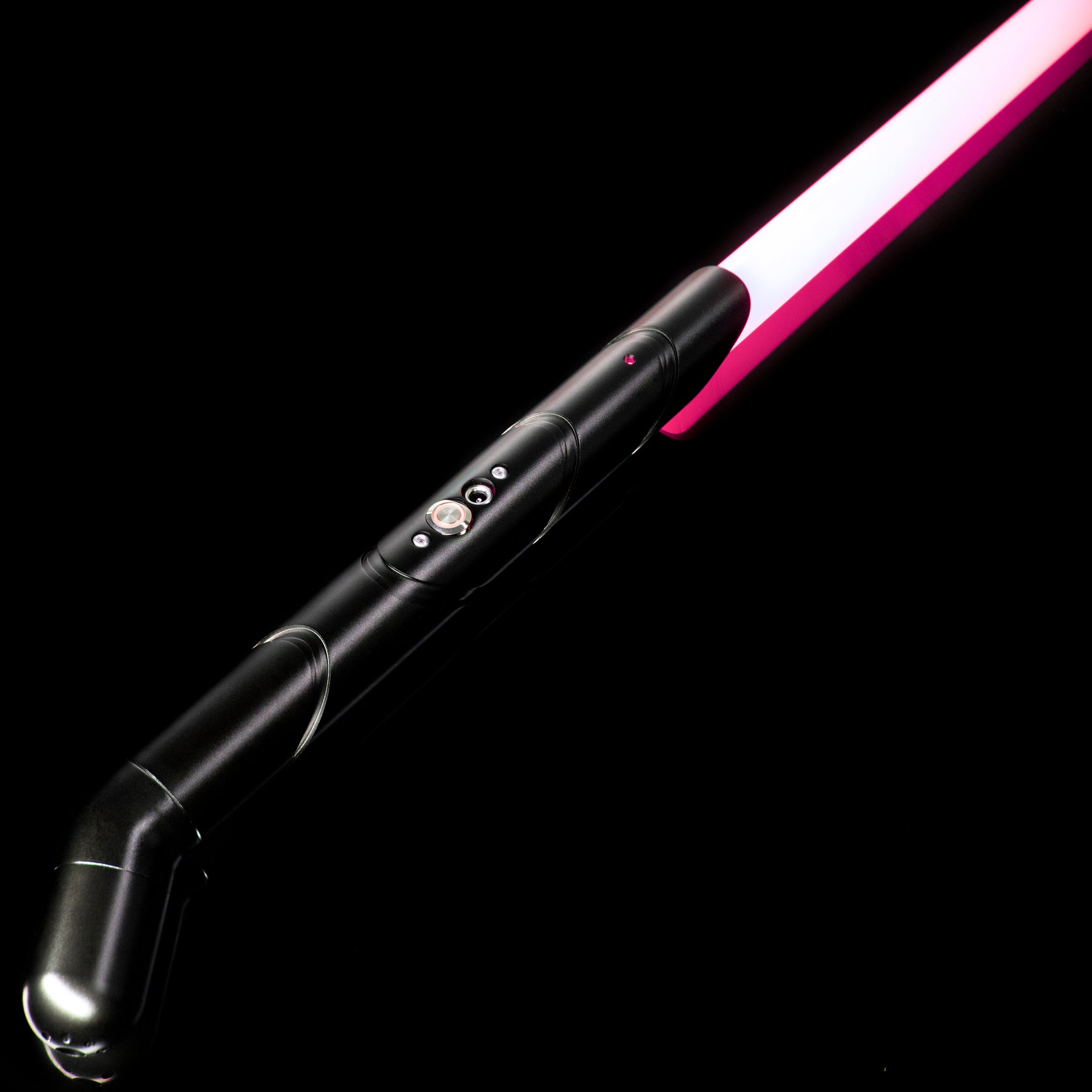 SaberCustom Dueling Xenopixel v3 Light Saber Curved Lightsaber Infinite Colors Changing