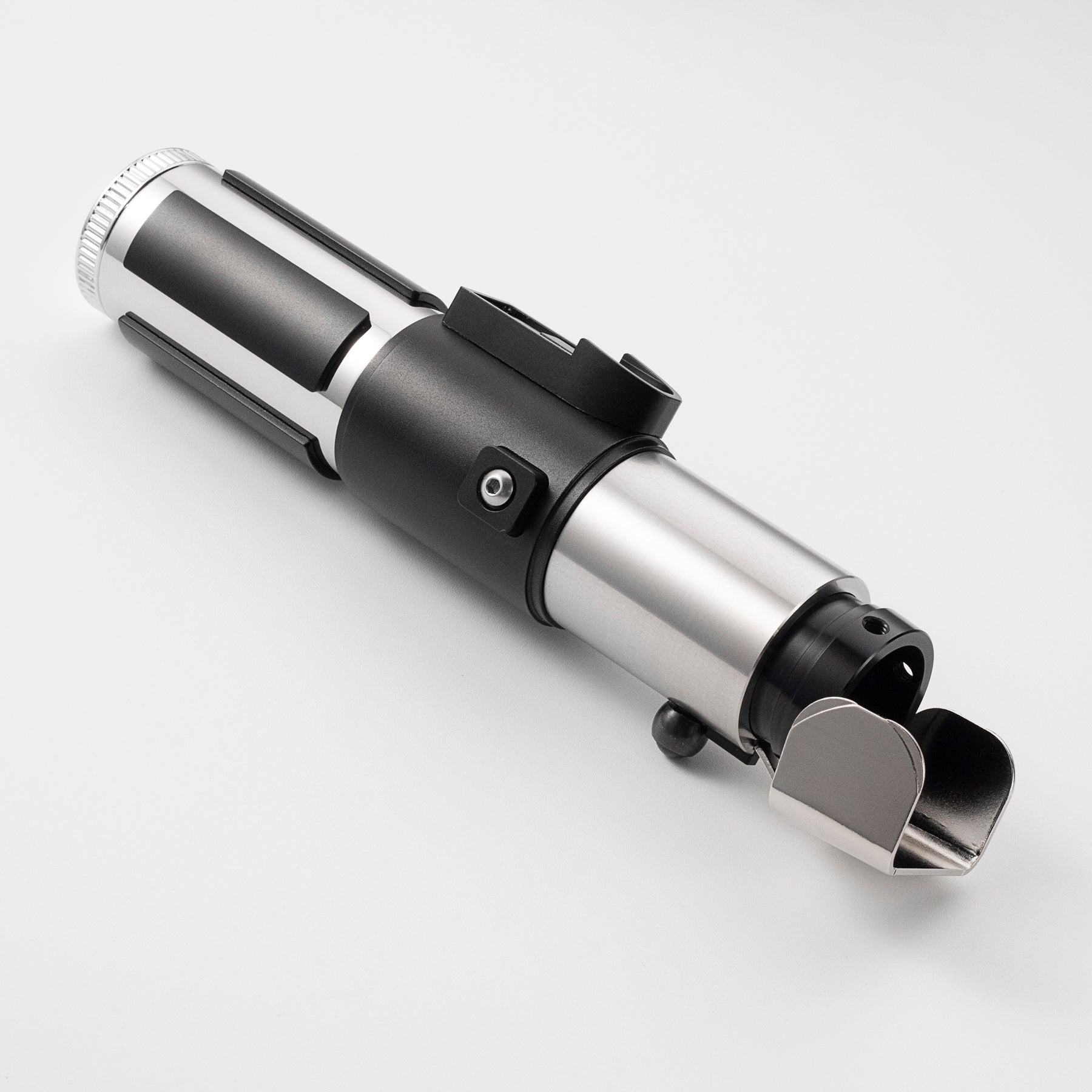 SaberCustom Master Lightsaber Xenopixel v3 Light Saber Small Size Collection and Display Saber